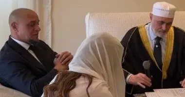 زفاف  أسطورة البرازيل روبرتو كارلوس على وكيلة لاعبين مغربية لبنانية - شاهد