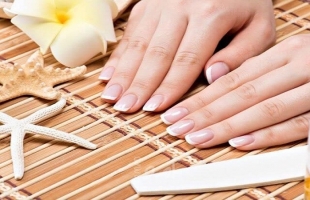 5 علامات تحذيرية على الأظافر لا يجب تجاهلها