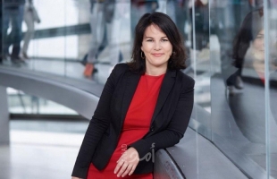 وزيرة خارجية ألمانيا بيربوك تكشف: تعرضت لتحرش جنسي