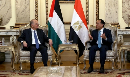 رئيس الوزراء الفلسطيني يزور مصر لبحث جهود وقف العدوان وإعادة إعمار غزة - تفاصيل